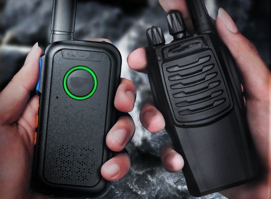 Commerciële zwarte Mini Thin Outdoor Walkie Talkie Draagbare lichtgewicht 1,7*13,5*5,4cm
