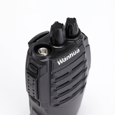 2W uitgangsvermogen Walkie Talkie met antenneimpedantie van 50Ω en oplaadbare batterij