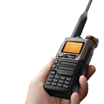 Dubbele band analoog radio tweeweg walkie-talkie zwart handheld voor soepele communicatie