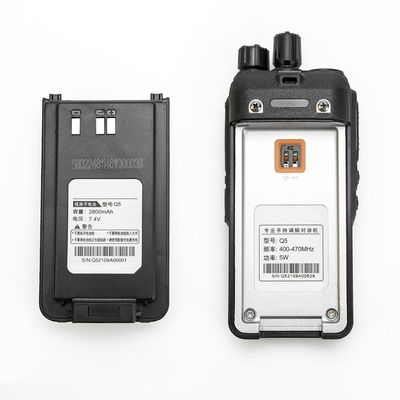 Grote capaciteit Draagbare UHF VHF Tweewegradio Voor wandelen Camping Restaurant Intercoms