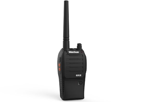 Waterdichte Dual Band Ham Radio met 50Ω antenneimpedantie en 3800mAh batterijcapaciteit