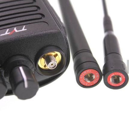 DMR Dual Band IP67 Waterdicht GPS Optioneel 100000 Contacten 131mm*61mm*36mm Digitale Radio