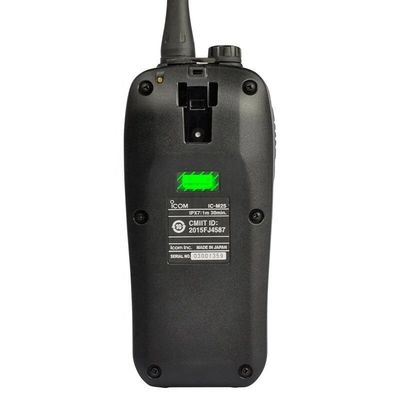 Marine IC-M25 Handheld Intercom Walkie Talkie 5W 128 / 16 Kanalen Waterdicht Draagbaar Zwart in 2024