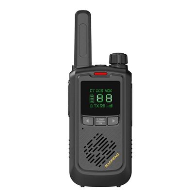 Baofeng T17 Walkie Talkie Time-out Timer en Vox Functie 58x28.5x172mm 5w Output Power