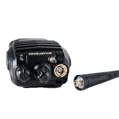 Gele Baofeng BF-999S Walkie Talkie met Vox PC programmering en nood alarm