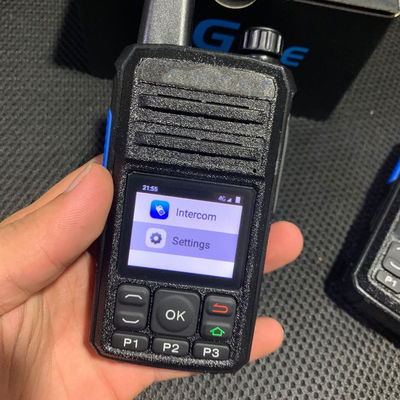 Handheld 4G Walkie Talkie met GPS WCDMA SIM-kaart WiFi Bluetooth en Zello Wireless