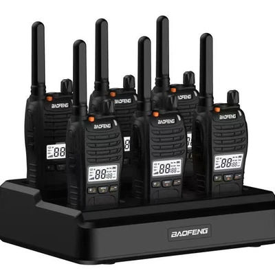 Six Way Charger Walkie Talkie met 136-174/403-527MHZ frequentiebereik en VOX-functie