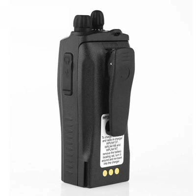 UHF/VHF digitale radio handheld walkie-talkie met lithium-ion batterij en 5-10 km talk range