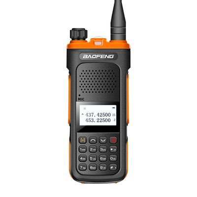 Dual Band Walkie Talkie Digital XIR P3688 DP1400 CP200D DEP450 met en Zwarte kleur