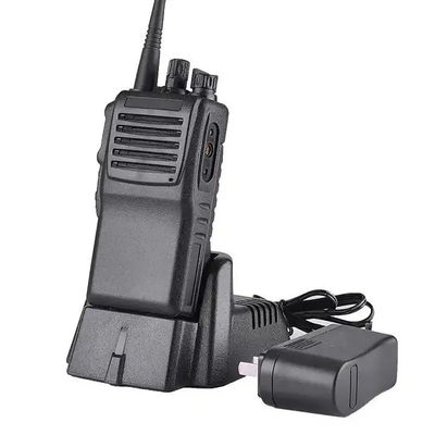 400-470 MHz/136-174MHz Walkie Talkie Draagbaar en draadloos voor wandelen in de buitenlucht